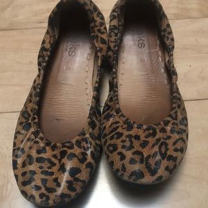 Tieks by Gavriell leopard flat shoes